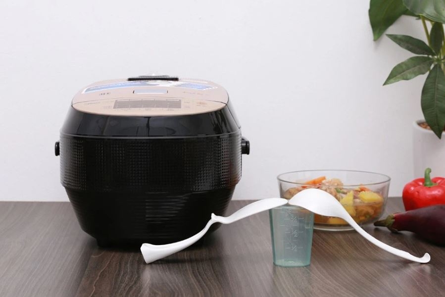 Nồi cơm điện cao tần 07