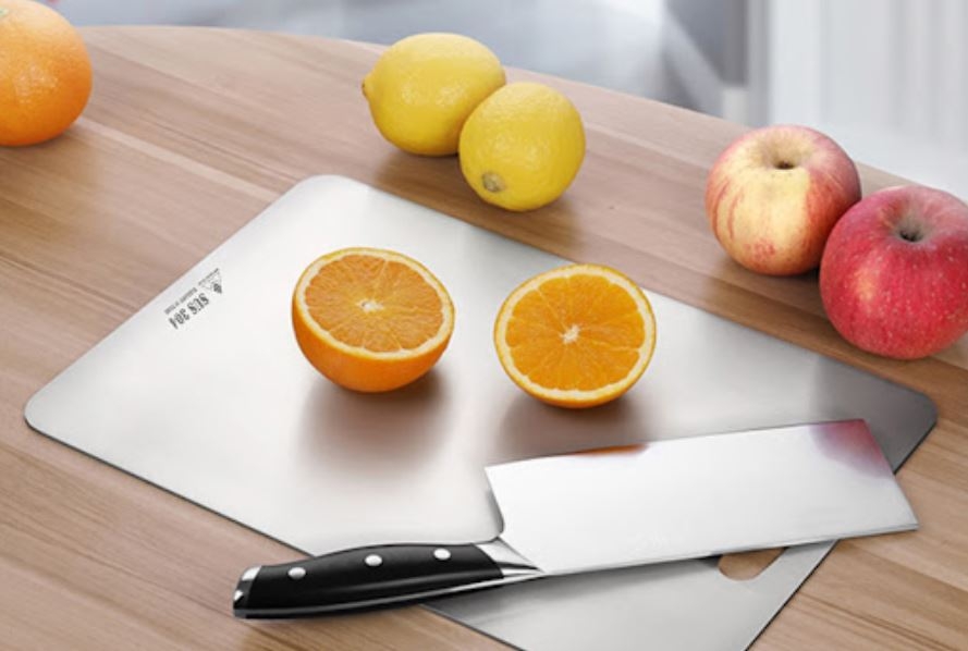 dùng thớt inox có tốt không 5