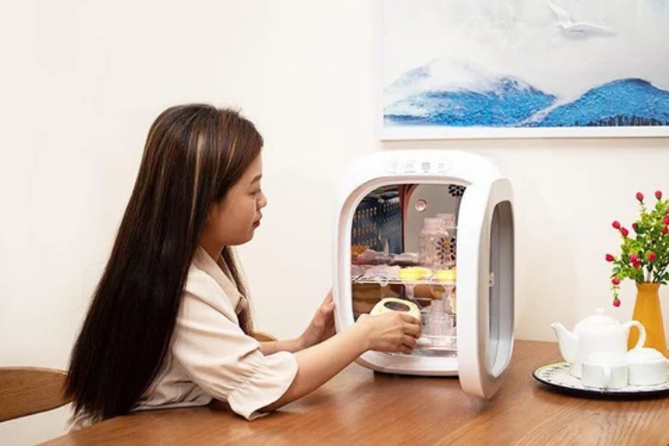 Máy tiệt trùng bình sữa
