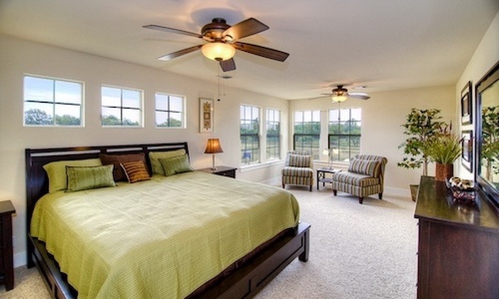 bật quạt trần 4