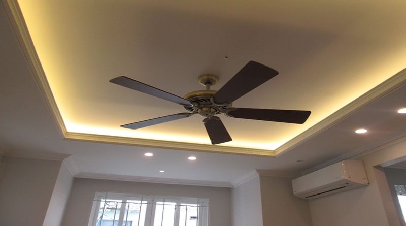 bật quạt trần 3