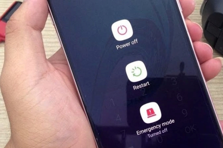 Cách reset điện thoại không cần nút nguồn trên iPhone và Android cực đơn giản - Hình 1