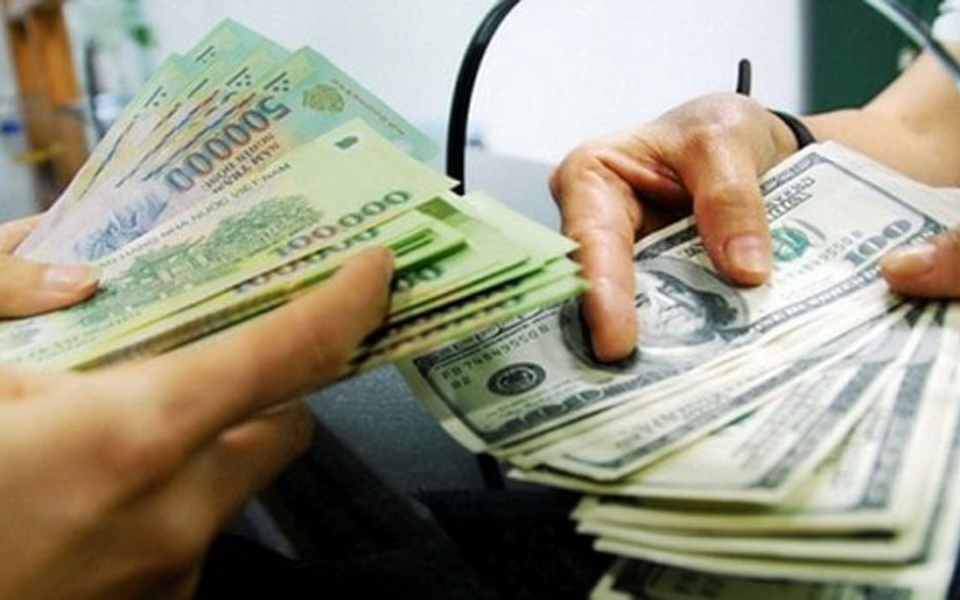 Có nhiều quy định pháp lý về đổi ngoại tệ