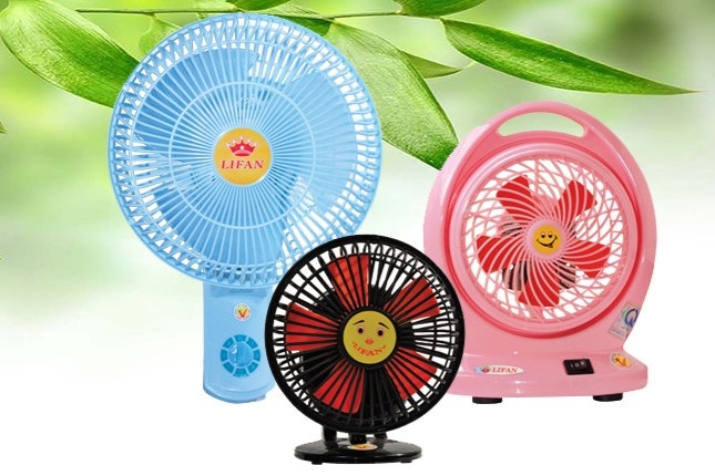 Quạt mini cắm điện trực tiếp - 1