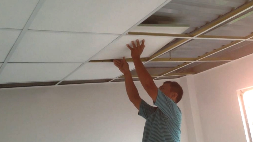 Sử dụng các loại trần giả bằng xốp cách nhiệt