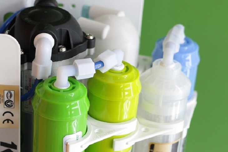 Do khớp nối giữa dây dẫn và hệ thống lọc bị lỏng