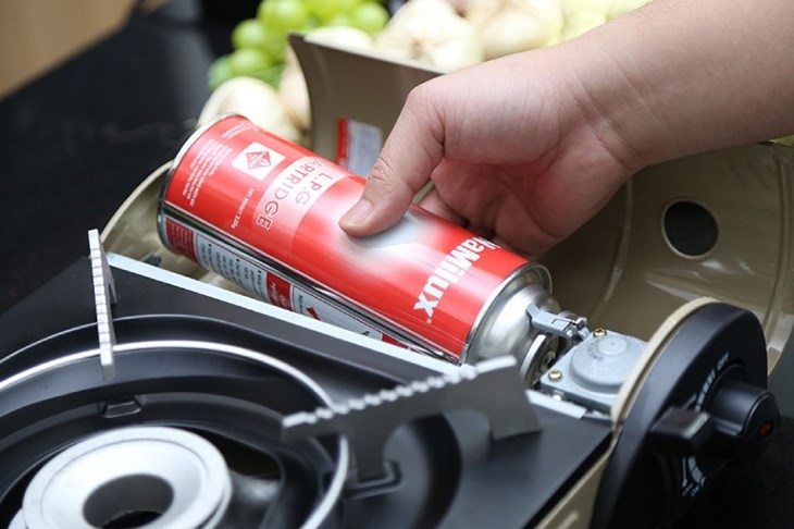Nên dùng bếp ga mini hay bếp cồn 2