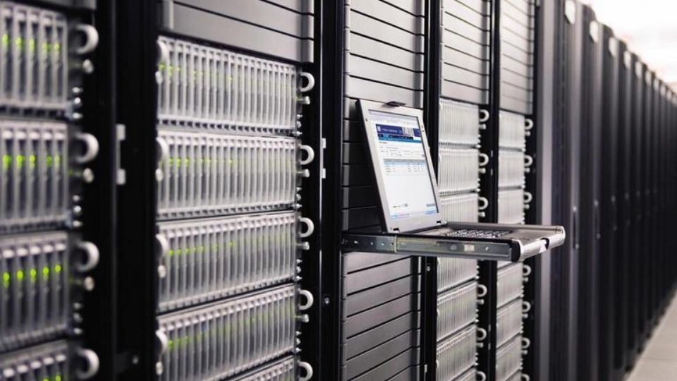 Lý do nên sử dụng Dedicated Server