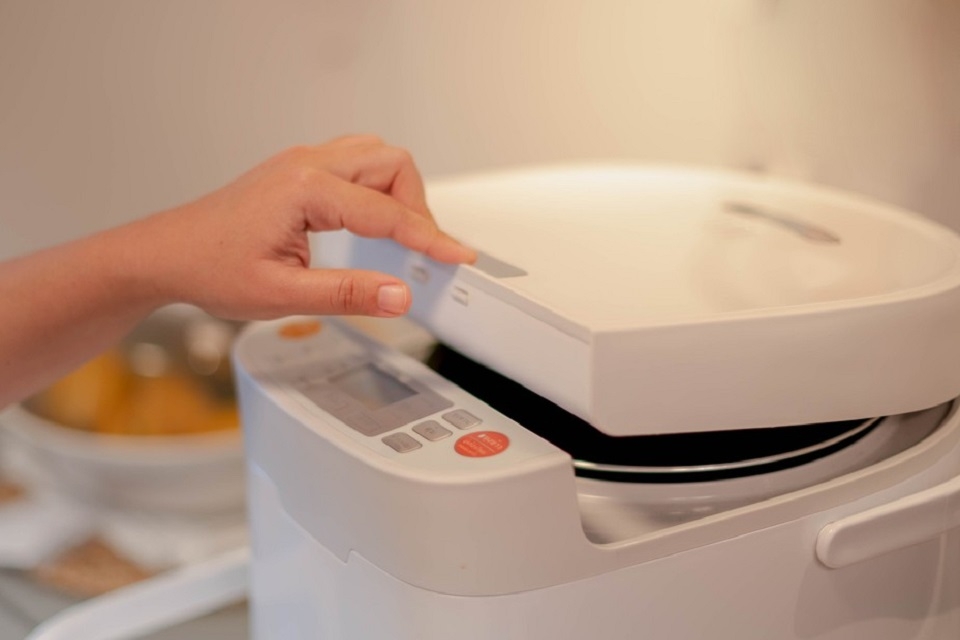 Cách hấp bằng nồi cơm điện 4