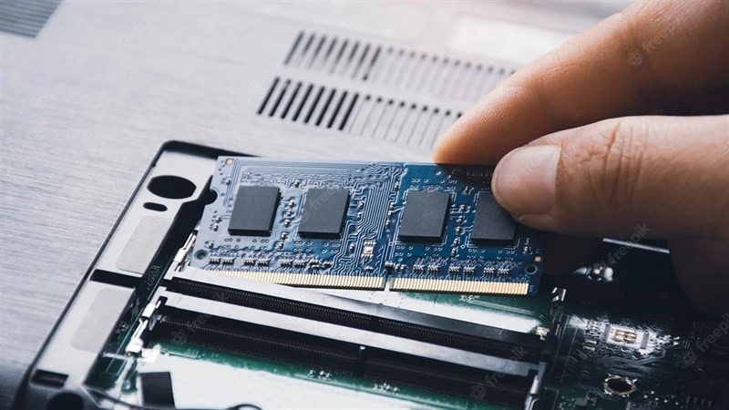 Khe cắm RAM bị hỏng