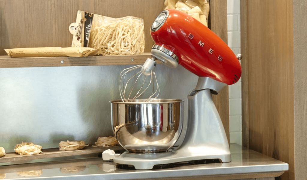 Máy đánh trứng Smeg có tốt không? Tiêu chí chọn máy chất lượng, bền bỉ, an toàn 2