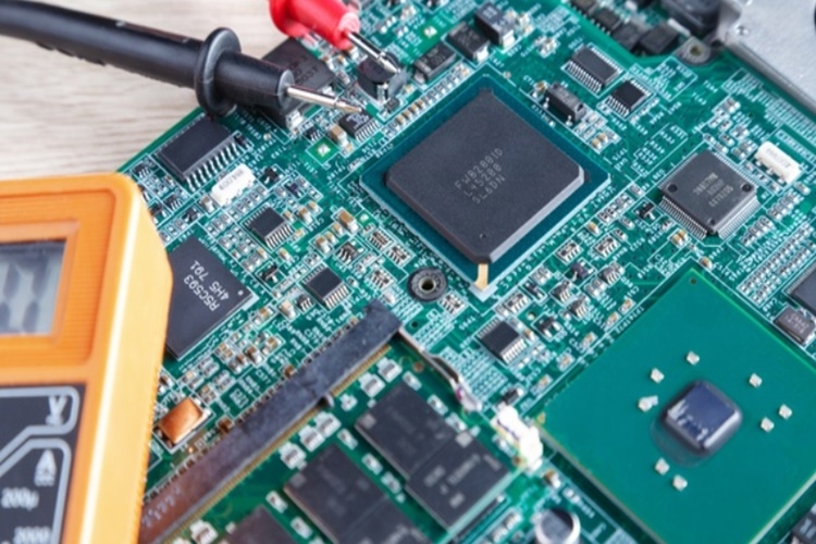 Mainboard bị hỏng khiến laptop bị đen màn hình