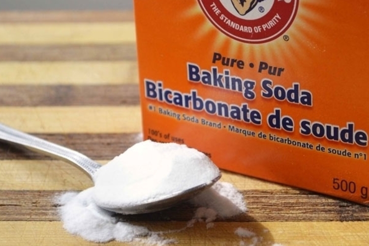 Sử dụng thêm chất vệ sinh chuyên dụng