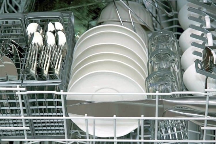 Số lượng bát đĩa máy có thể rửa