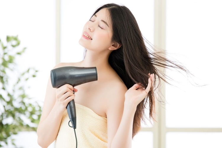 Máy sấy tóc nóng lạnh là gì? Lợi ích và TOP những sản phẩm đang được ưa chuộng - Hình 1