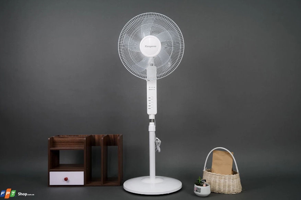 Quạt đứng Kangaroo KG725