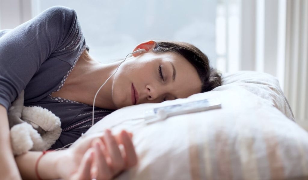 Nhạc sóng não là gì? Lợi ích và lưu ý khi thực hiện để thư giãn và phát triển não bộ tối đa 3