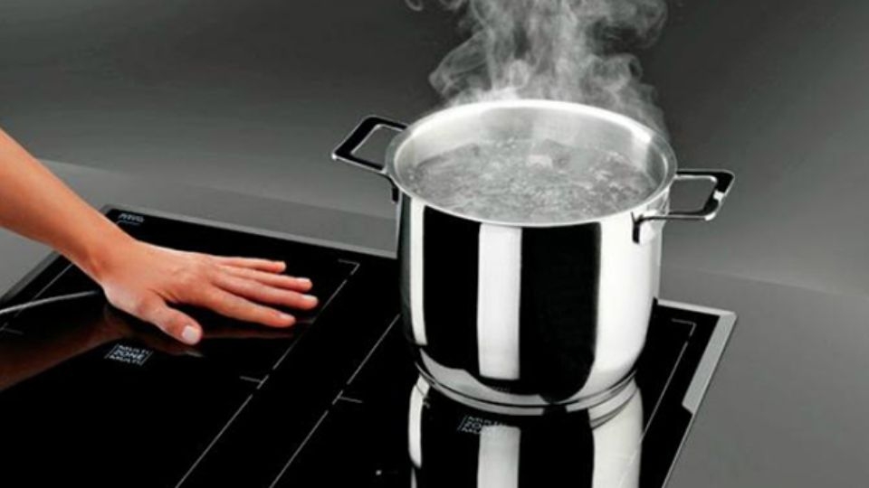 Nguyên nhân khiến bếp từ quá nhiệt