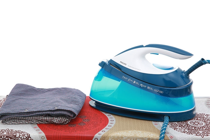 Cách điều chỉnh nhiệt độ bàn ủi khô và bàn ủi hơi nước cụ thể cho từng loại 4