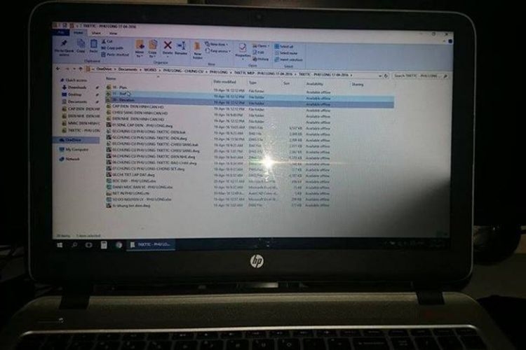 màn hình laptop bị đen 1 góc (hình 1)