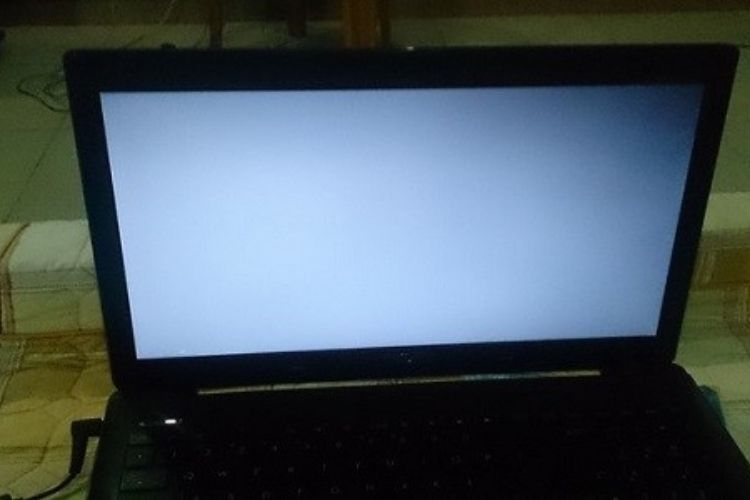 màn hình laptop bị đen 1 góc (hình 2)