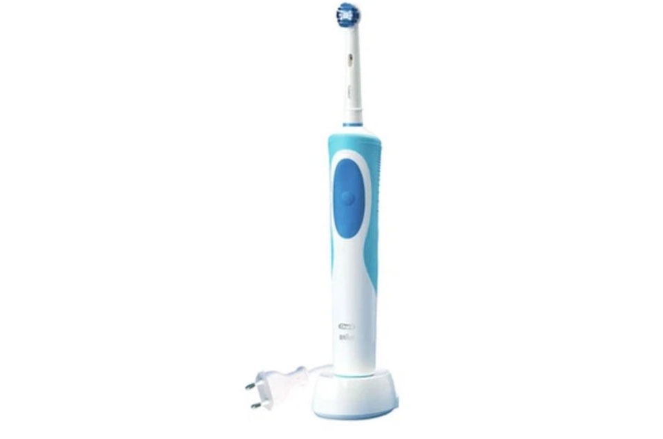 Bàn chải đánh răng điện Oral-B Vitality Precision Clean Blue D12.513