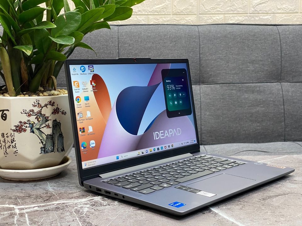 Lenovo IdeaPad 3 14IAH8 i5 12450H