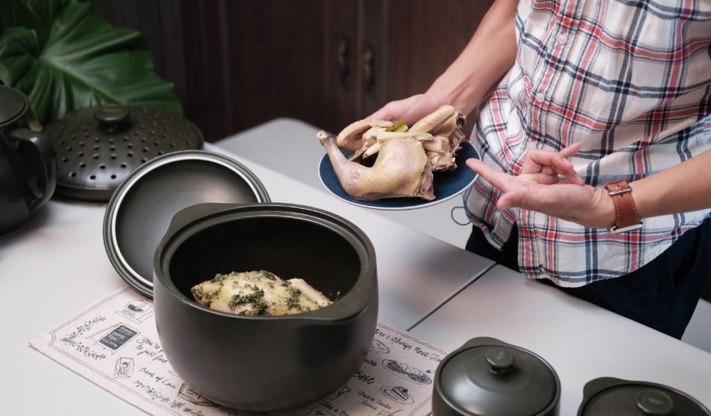 Nồi sứ nấu bếp từ được không? Những đặc điểm nổi bật của nồi sứ và lưu ý khi sử dụng 1