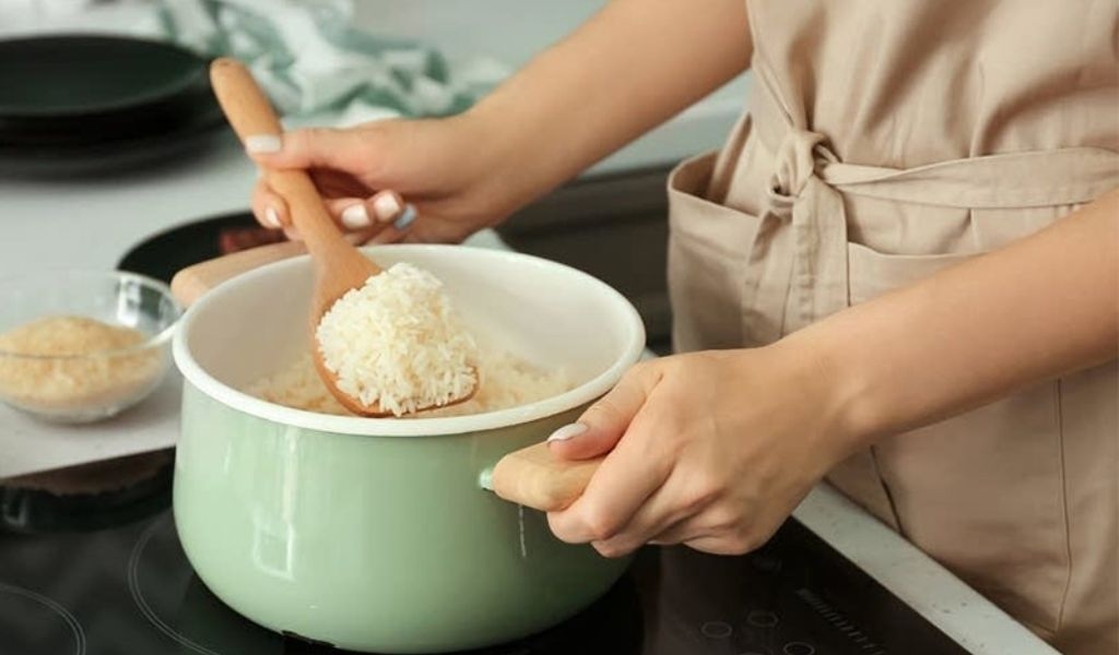 Nồi sứ nấu bếp từ được không? Những đặc điểm nổi bật của nồi sứ và lưu ý khi sử dụng 4