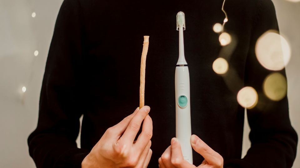 Có nên mua bàn chải điện sóng âm Sonic không?