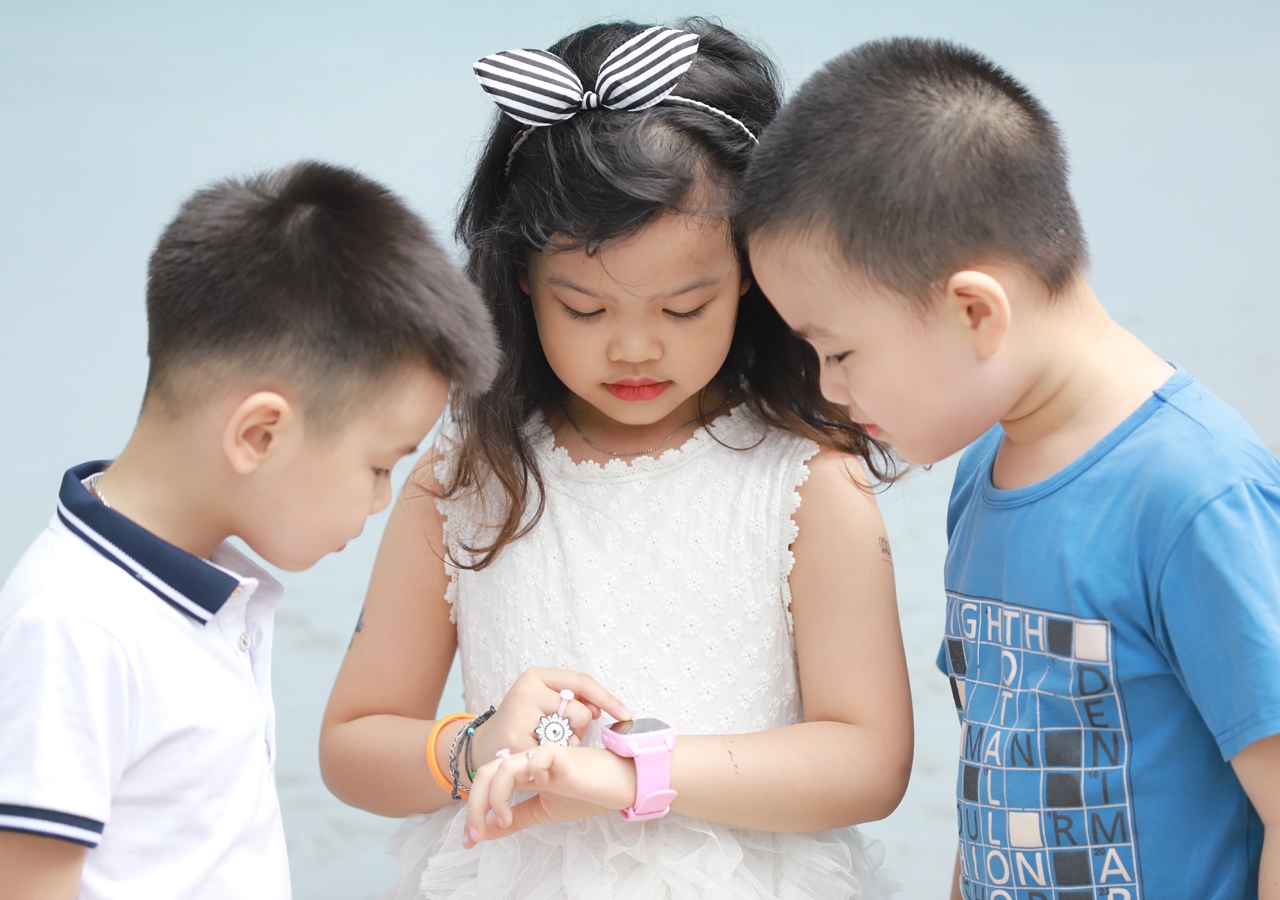 Review đồng hồ định vị trẻ em Viettel (ảnh 2)