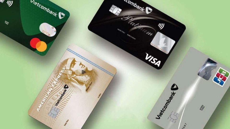 Bước 5: Nhận thông tin về tài khoản và thẻ ATM