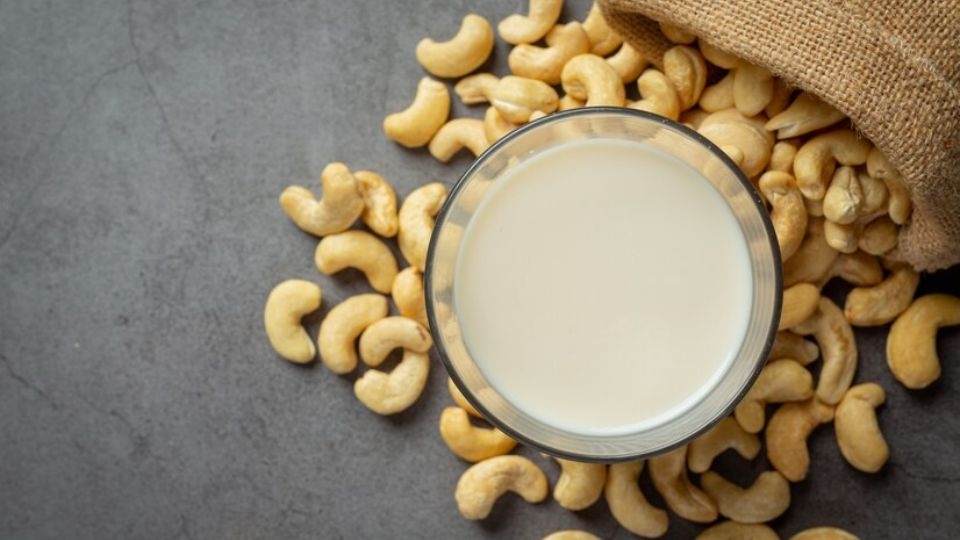 Cách làm sữa hạt điều béo ngậy