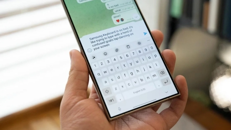 Tại sao bàn phím Samsung rung lên mỗi khi gõ?