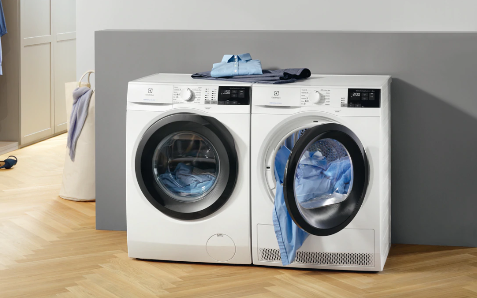 Máy giặt Electrolux cũng có thể bị tắc phao