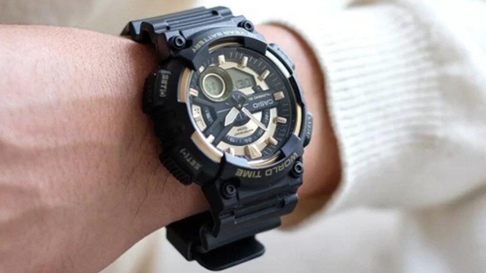 Đồng hồ CASIO 46.6 mm Nam AEQ-110BW-9AVDF