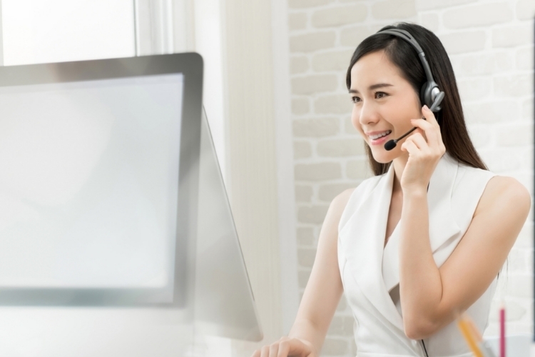 Gọi trực tiếp đến Trung tâm Chăm sóc khách hàng