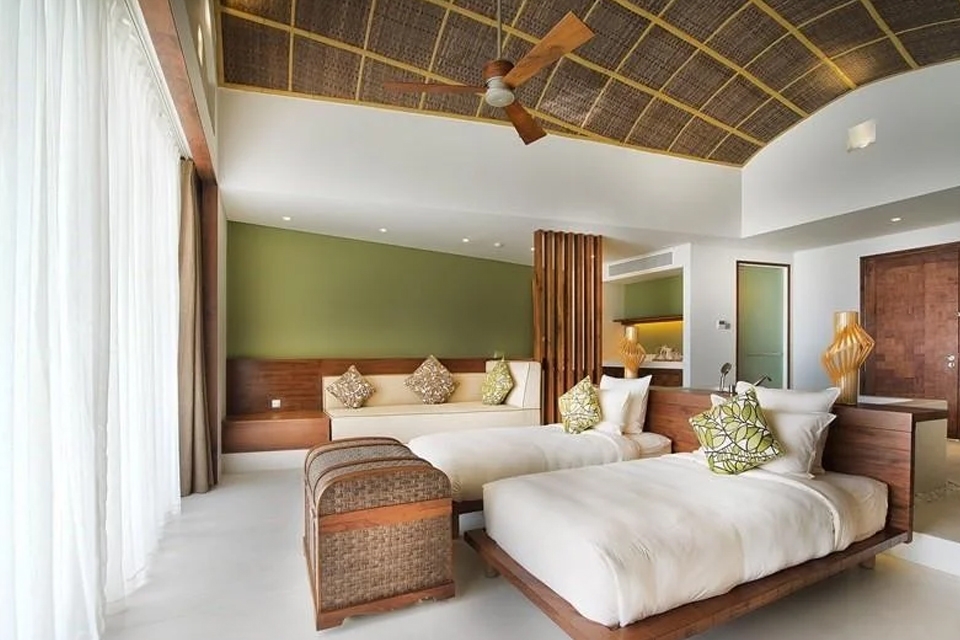 Quạt trần phòng ngủ cánh gỗ.