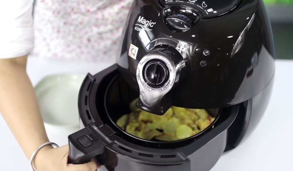 Review nồi chiên không dầu Magic A83 có tốt không? Lưu ý khi sử dụng hiệu quả, an toàn 5