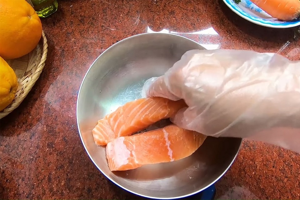 Cá hồi sốt chanh leo 3