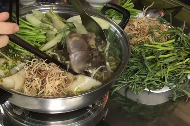 Lẩu mắt cá ngừ đại dương