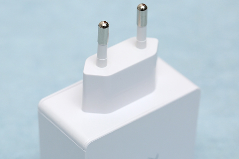 cục sạc nhanh iphone 9