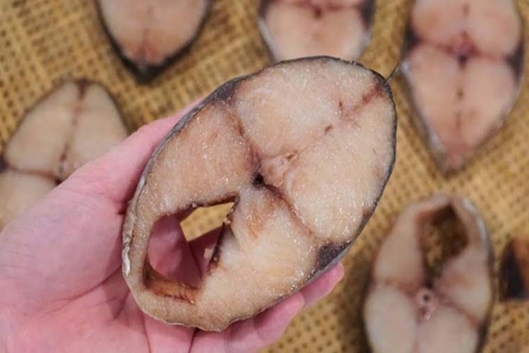 3 cách làm cá thu sốt cà chua đơn giản, dễ làm tại nhà mà thơm ngon khó cưỡng - Hình 4