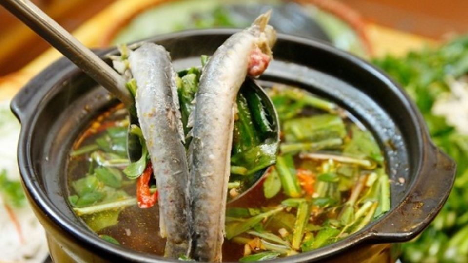 Lẩu cá kèo rau đắng