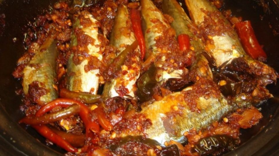 Cá kìm kho riềng