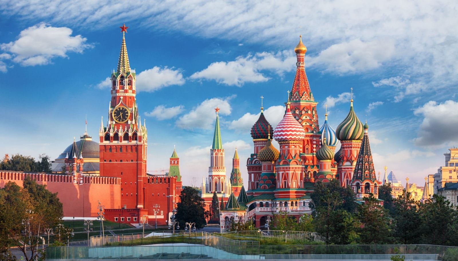 Russia có múi giờ GMT + 3.00