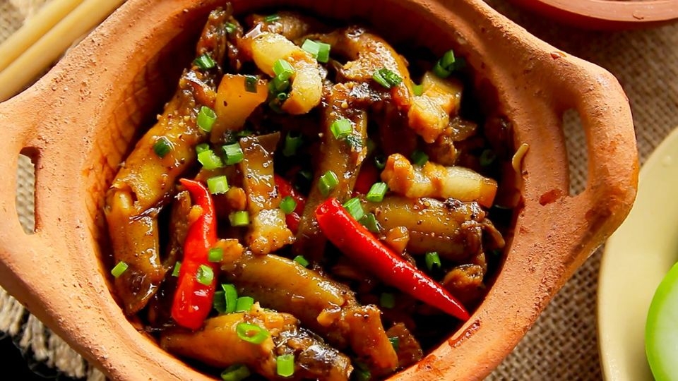 Cá bống kho thịt ba chỉ