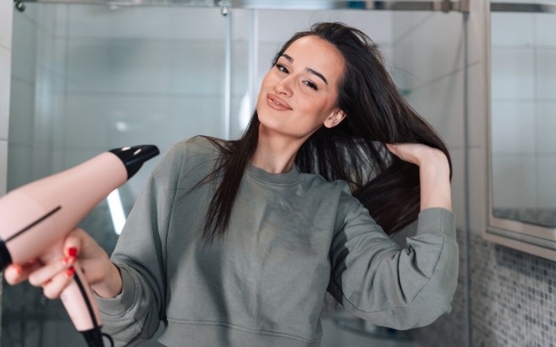 Công nghệ tiện ích trên máy sấy tóc hình 1