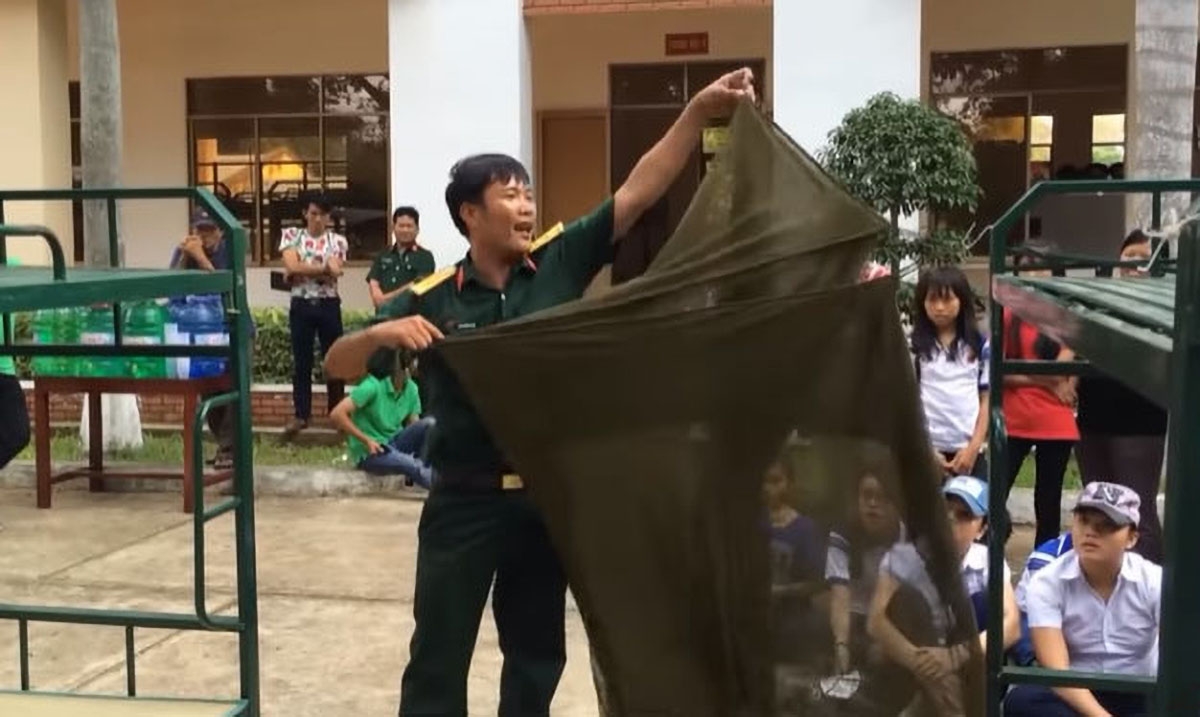 gấp chăn quân đội - hình 3