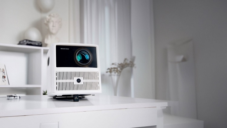 FPT Shop mở bán sản phẩm máy chiếu Beecube (hình 3)